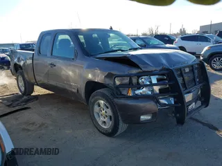 2008 Chevrolet Silverado 1500 1LT with VIN 2GCEK19J881254797, listed as a IAAI auction lot 41365332 with 147,171 mi miles and . Bid and sale history available at DreamBid. Image 1.