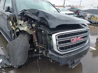 2017 GMC Yukon XL SLT with VIN 1GKS1GKC8HR393859, listed as a IAAI auction lot 41707823 with 79,072 mi miles. Bid and sale history available at carsss.com. Image 6.