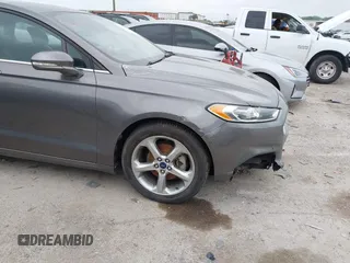 2013 Ford Fusion SE with VIN 3FA6P0HR0DR285481, listed as a IAAI auction lot 42119022 with 128,737 mi miles. Bid and sale history available at carsss.com. Image 6.