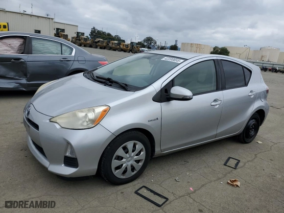 2013 Toyota Prius c One with VIN JTDKDTB30D1543225, listed as a Copart auction lot 42200855 with 206,673 mi miles and Clean Title. Bid and sale history available at carsss.com. Image 1.