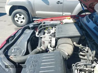 2004 Jeep Grand Cherokee Laredo z VIN 1J4GW48N04C290887, wystawiony jako IAAI lot #43292826 z przebiegiem 230 323 mil mil oraz . Historia ofert i sprzedaży dostępna na DreamBid. Obrazek 12.