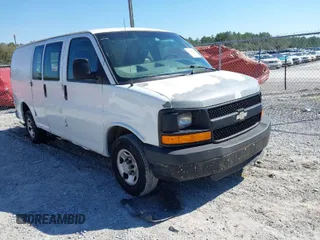 2008 Chevrolet Express Cargo Van with VIN 1GCGG25C281182749, listed as a IAAI auction lot 41686625 with 222,625 mi miles. Bid and sale history available at carsss.com. Image 1.