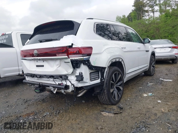 2024 Volkswagen Atlas SEL Premium R-Line with VIN 1V2FR2CA0RC598455, listed as a IAAI auction lot 42060180 with 2,865 mi miles and . Bid and sale history available at DreamBid. Image 4.