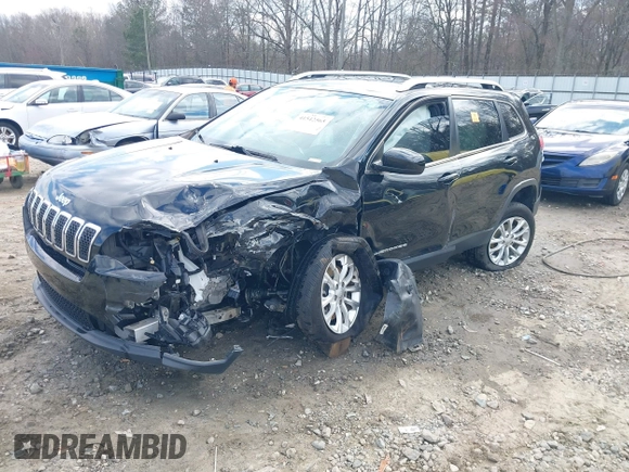 2019 Jeep Cherokee Latitude with VIN 1C4PJLCBXKD490470, listed as a IAAI auction lot 41542565 with 71,800 mi miles. Bid and sale history available at carsss.com. Image 2.