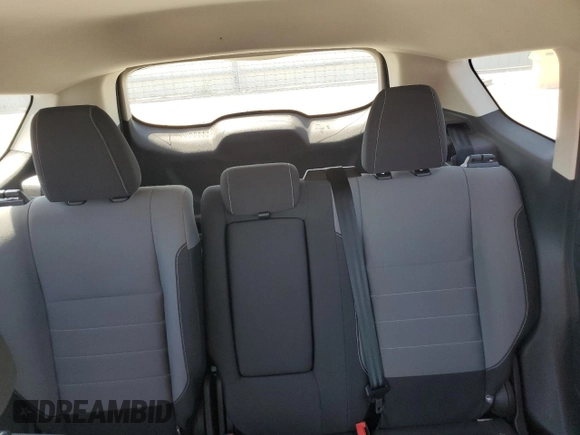 2016 Ford Escape SE z VIN 1FMCU0G77GUB95839, wystawiony jako Copart lot #56884815 z przebiegiem 138 978 mil mil oraz Czysty tytuł • Clean title. Historia ofert i sprzedaży dostępna na DreamBid. Obrazek 10.