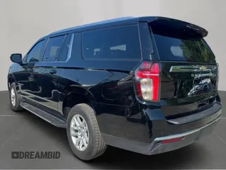 2021 Chevrolet Suburban LT z VIN 1GNSCCKD2MR303016, wystawiony jako Copart lot #61634185 z przebiegiem 244 286 mil mil oraz Czysty tytuł • Clean title. Historia ofert i sprzedaży dostępna na DreamBid. Obrazek 3.