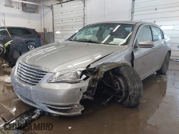 2013 Chrysler 200 Touring with VIN 1C3CCBBB5DN602677, listed as a IAAI auction lot 41644651 with 183,556 mi miles. Bid and sale history available at carsss.com. Image 6.