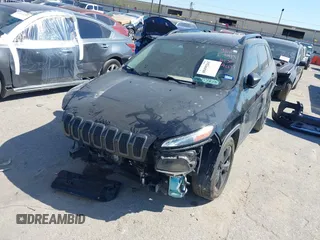 2016 Jeep Cherokee Sport z VIN 1C4PJLAB1GW324322, wystawiony jako IAAI lot #40495263 z przebiegiem 172 654 mil mil oraz . Historia ofert i sprzedaży dostępna na DreamBid. Obrazek 2.