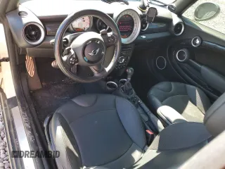 2013 MINI Hardtop S with VIN WMWSV3C52DT389468, listed as a Copart auction lot 57293845 with 84,723 mi miles and Salvage title. Bid and sale history available at DreamBid. Image 8.