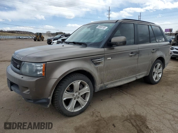 2011 Land Rover Range Rover Sport SC z VIN SALSH2E47BA293846, wystawiony jako Copart lot #49690155 z przebiegiem 199 835 mil mil oraz Tytuł czysty. Historia ofert i sprzedaży dostępna na DreamBid. Obrazek 1.