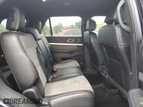 2017 Ford Explorer XLT z VIN 1FM5K8D85HGA93482, wystawiony jako Copart lot #61413425 z przebiegiem 149 014 mil mil oraz Szkoda całkowita • Salvage title. Historia ofert i sprzedaży dostępna na DreamBid. Obrazek 11.