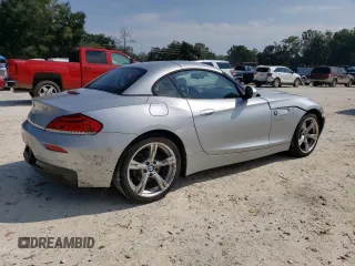 2016 BMW Z4 sDrive28i with VIN WBALL5C50G5A21212, listed as a Copart auction lot 75772304 with 37,959 mi miles and Salvage Title. Bid and sale history available at carsss.com. Image 3.