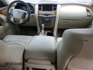 2012 Infiniti QX56 7-passenger z VIN JN8AZ2NE0C9022997, wystawiony jako Copart lot #58497615 z przebiegiem Nie podano mil oraz Tytuł czysty. Historia ofert i sprzedaży dostępna na DreamBid. Obrazek 8.