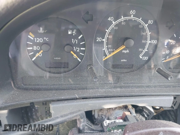 1999 Mercedes-Benz M 320/430/500 with VIN 4JGAB54E5XA086715, listed as a IAAI auction lot 41546385 with 188,551 mi miles and . Bid and sale history available at DreamBid. Image 7.