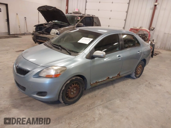 2010 Toyota Yaris with VIN JTDBT4K38A4078860, listed as a IAAI auction lot 41721278 with 1 mi miles. Bid and sale history available at carsss.com. Image 2.