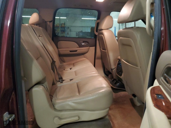 2009 Chevrolet Suburban LT w/2LT with VIN 1GNFK26329R158406, listed as a Copart auction lot 48374715 with 226,621 mi miles and Salvage Title. Bid and sale history available at carsss.com. Image 11.