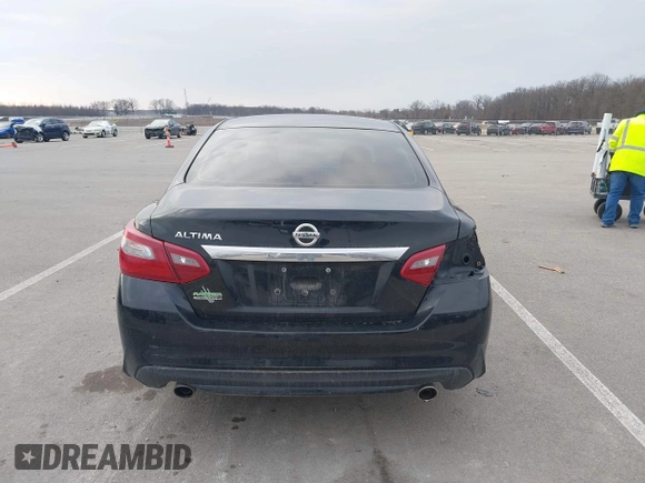 2018 Nissan Altima 2.5 SR with VIN 1N4AL3APXJC228943, listed as a IAAI auction lot 41629733 with 150,725 mi miles. Bid and sale history available at carsss.com. Image 17.