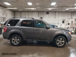 2011 Ford Escape XLT with VIN 1FMCU9D73BKB81871, listed as a IAAI auction lot 39857267 with 75,273 mi miles. Bid and sale history available at carsss.com. Image 13.