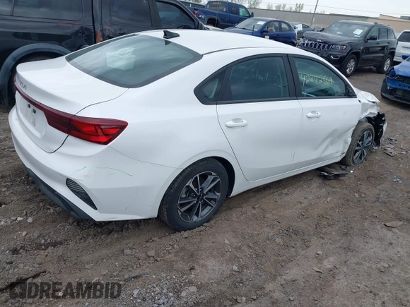 2023 Kia Forte LXS z VIN 3KPF24AD9PE657457, wystawiony jako IAAI lot #42242569 z przebiegiem 11 250 mil mil oraz . Historia ofert i sprzedaży dostępna na DreamBid. Obrazek 4.