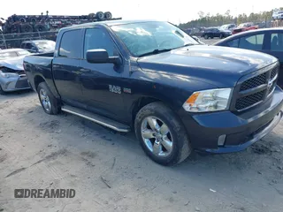 2018 Ram 1500 Express z VIN 1C6RR6KT1JS296814, wystawiony jako IAAI lot #41870540 z przebiegiem 92 333 mil mil oraz . Historia ofert i sprzedaży dostępna na DreamBid. Obrazek 1.