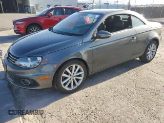 2012 Volkswagen Eos Komfort с VIN WVWBW7AH1CV006501, выставлен на аукционе Copart как лот 84711084 с пробегом 106 113 миль миль и Списание • Salvage title. История ставок и продаж доступна на DreamBid. Изображение 1.