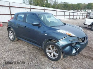 2013 Nissan Juke SV with VIN JN8AF5MR5DT223085, listed as a IAAI auction lot 40772593 with 127,439 mi miles. Bid and sale history available at carsss.com. Image 1.
