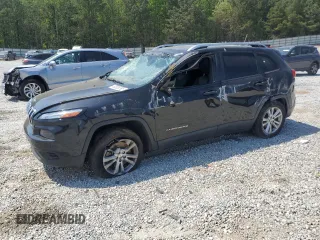 2015 Jeep Cherokee Sport z VIN 1C4PJLAB1FW669767, wystawiony jako Copart lot #53638395 z przebiegiem 168 242 mil mil oraz Szkody całkowita. Historia ofert i sprzedaży dostępna na DreamBid. Obrazek 1.