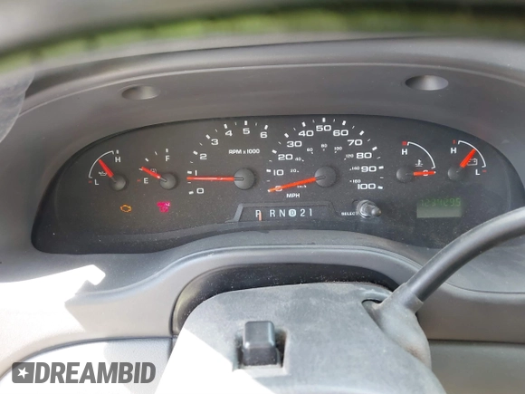 2004 Ford Econoline Cargo with VIN 1FTRE14W44HA29084, listed as a IAAI auction lot 41793350 with 123,429 mi miles. Bid and sale history available at carsss.com. Image 7.