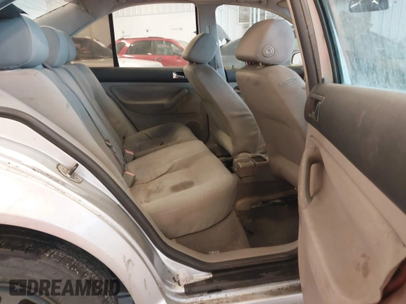 2003 Volkswagen Jetta GL с VIN 3VWRK69M33M155716, выставлен на аукционе IAAI как лот 41716517 с пробегом 175 174 миль миль и . История ставок и продаж доступна на DreamBid. Изображение 8.