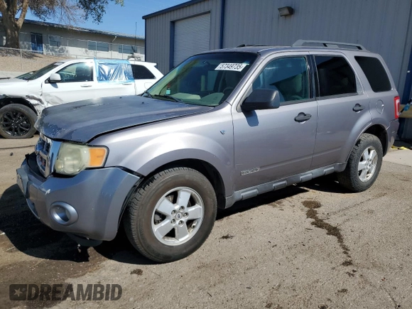 2008 Ford Escape XLT z VIN 1FMCU03158KA50345, wystawiony jako Copart lot #57349735 z przebiegiem 195 316 mil mil oraz Szkoda całkowita • Salvage title. Historia ofert i sprzedaży dostępna na DreamBid. Obrazek 1.