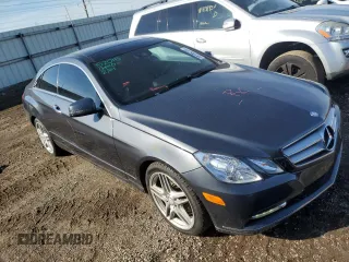 2013 Mercedes-Benz E-Class E 350 with VIN WDDKJ5KB2DF201103, listed as a Copart auction lot 48195235 with 112,360 mi miles and Salvage Title. Bid and sale history available at carsss.com. Image 4.