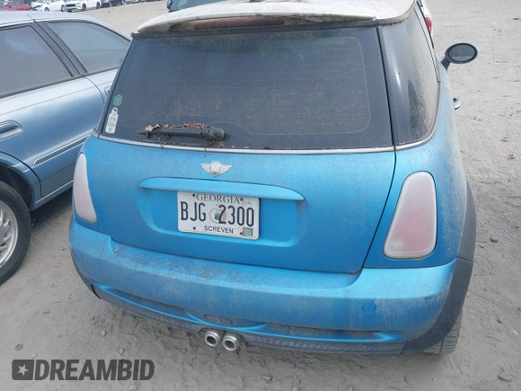 2005 MINI Hardtop S with VIN WMWRE33485TD93860, listed as a IAAI auction lot 42086756 with Not Provided miles and . Bid and sale history available at DreamBid. Image 6.