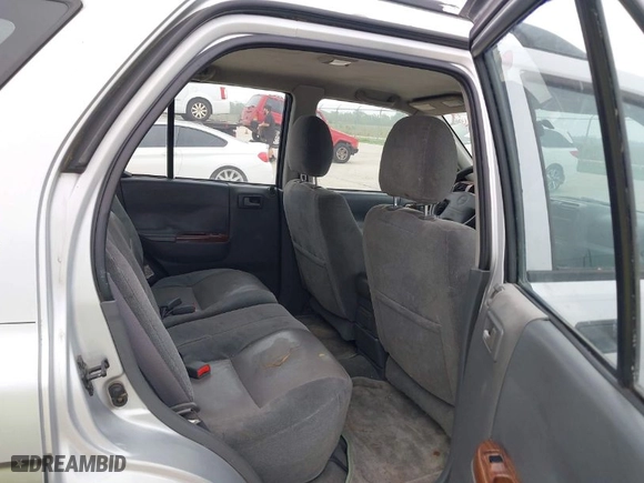 2000 Isuzu Rodeo S with VIN 4S2CK58W3Y4308219, listed as a IAAI auction lot 41939765 with NaN miles. Bid and sale history available at carsss.com. Image 8.