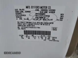 2006 Ford F-250 XL z VIN 1FTSW21P66EA21784, wystawiony jako Copart lot #59556905 z przebiegiem 162 561 mil mil oraz Szkoda całkowita • Salvage title. Historia ofert i sprzedaży dostępna na DreamBid. Obrazek 12.