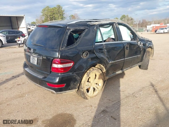 2011 Mercedes-Benz M-Class ML 350 with VIN 4JGBB5GBXBA712838, listed as a IAAI auction lot 41522133 with 1 mi miles. Bid and sale history available at carsss.com. Image 4.