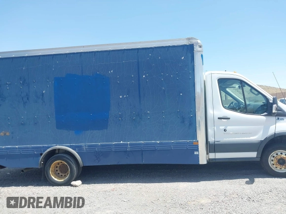2016 Ford Transit с VIN 1FDBF9ZM8GKA85326, выставлен на аукционе IAAI как лот 42427897 с пробегом Не указан миль и . История ставок и продаж доступна на DreamBid. Изображение 12.