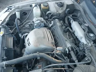 2000 Toyota Camry LE z VIN JT2BG22K1Y0455359, wystawiony jako IAAI lot #43398426 z przebiegiem 96 984 mil mil oraz . Historia ofert i sprzedaży dostępna na DreamBid. Obrazek 13.