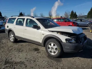 2001 Volvo V70 with VIN YV1SZ58D011006552, listed as a Copart auction lot 47091045 with 131,148 mi miles and Salvage Title. Bid and sale history available at carsss.com. Image 4.