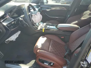 2023 Audi S8 z VIN WAULSAF84PN014570, wystawiony jako Copart lot #66176284 z przebiegiem 6 149 mil mil oraz Szkoda całkowita • Salvage title. Historia ofert i sprzedaży dostępna na DreamBid. Obrazek 7.