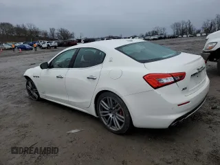 2018 Maserati Ghibli S Q4 GranLusso with VIN ZAM57YTL2J1292506, listed as a Copart auction lot 39172313 with 28,525 mi miles. Bid and sale history available at carsss.com. Image 2.
