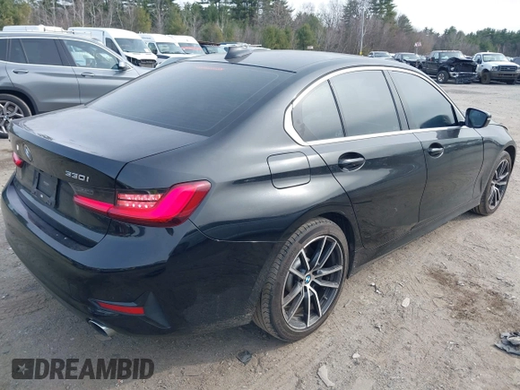 2019 BMW 3 Series 330i xDrive z VIN WBA5R7C58KAJ80964, wystawiony jako IAAI lot #41944216 z przebiegiem 52 218 mil mil oraz . Historia ofert i sprzedaży dostępna na DreamBid. Obrazek 4.