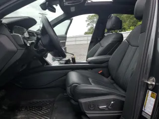 2019 Audi e-tron Prestige with VIN WA1VAAGE2KB005891, listed as a Copart auction lot 60627053 with 25,596 mi miles. Bid and sale history available at carsss.com. Image 7.