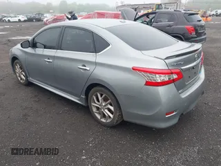 2013 Nissan Sentra SR z VIN 3N1AB7AP0DL766485, wystawiony jako IAAI lot #42188309 z przebiegiem 140 337 mil mil oraz . Historia ofert i sprzedaży dostępna na DreamBid. Obrazek 3.