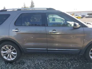 2011 Ford Explorer XLT z VIN 1FMHK8D82BGA26505, wystawiony jako IAAI lot #42138430 z przebiegiem 171 380 mil mil oraz . Historia ofert i sprzedaży dostępna na DreamBid. Obrazek 13.