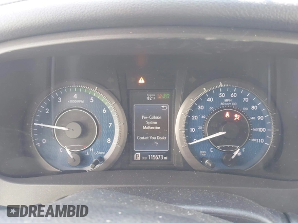 2018 Toyota Sienna XLE Auto Access Seat with VIN 5TDYZ3DC6JS931549, listed as a IAAI auction lot 41792676 with 115,673 mi miles. Bid and sale history available at carsss.com. Image 7.