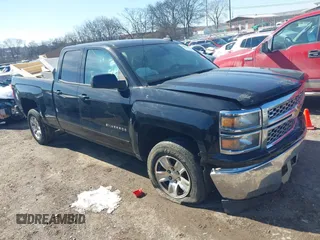 2015 Chevrolet Silverado 1500 LT with VIN 1GCRCREH3FZ206158, listed as a IAAI auction lot 41610695 with 182,692 mi miles. Bid and sale history available at carsss.com. Image 1.