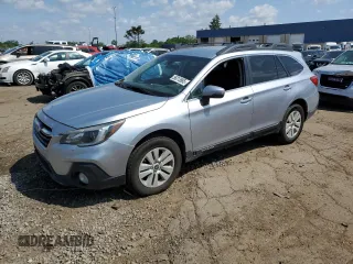 2018 Subaru Outback Premium with VIN 4S4BSAFC4J3339124, listed as a Copart auction lot 58213985 with 141,576 mi miles and Clean title. Bid and sale history available at DreamBid. Image 1.