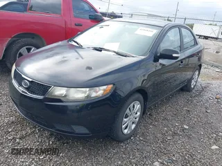 2010 Kia Forte EX z VIN KNAFU4A28A5282668, wystawiony jako IAAI lot #42448266 z przebiegiem 168 776 mil mil oraz . Historia ofert i sprzedaży dostępna na DreamBid. Obrazek 2.
