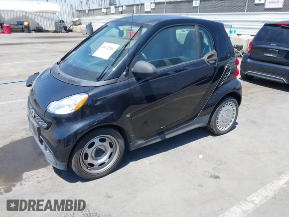 2015 Smart fortwo Passion с VIN WMEEJ3BA7FK802991, выставлен на аукционе IAAI как лот 42672202 с пробегом 45 850 миль миль и . История ставок и продаж доступна на DreamBid. Изображение 2.