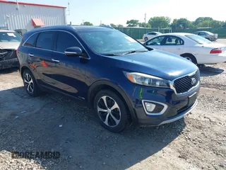 2016 Kia Sorento EX with VIN 5XYPHDA58GG129987, listed as a IAAI auction lot 42223629 with 101,820 mi miles and . Bid and sale history available at DreamBid. Image 1.